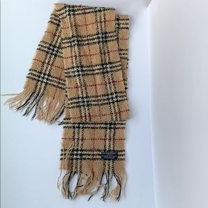 Burberry checker scarf